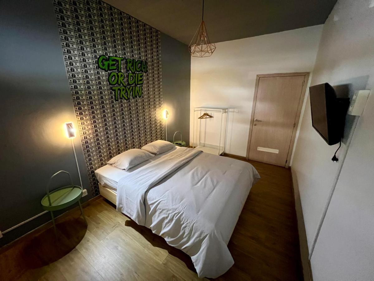 Capsule Casino - Jacuzzi - Billard - Netflix - Console & Jeux Apartment Монс Екстериор снимка